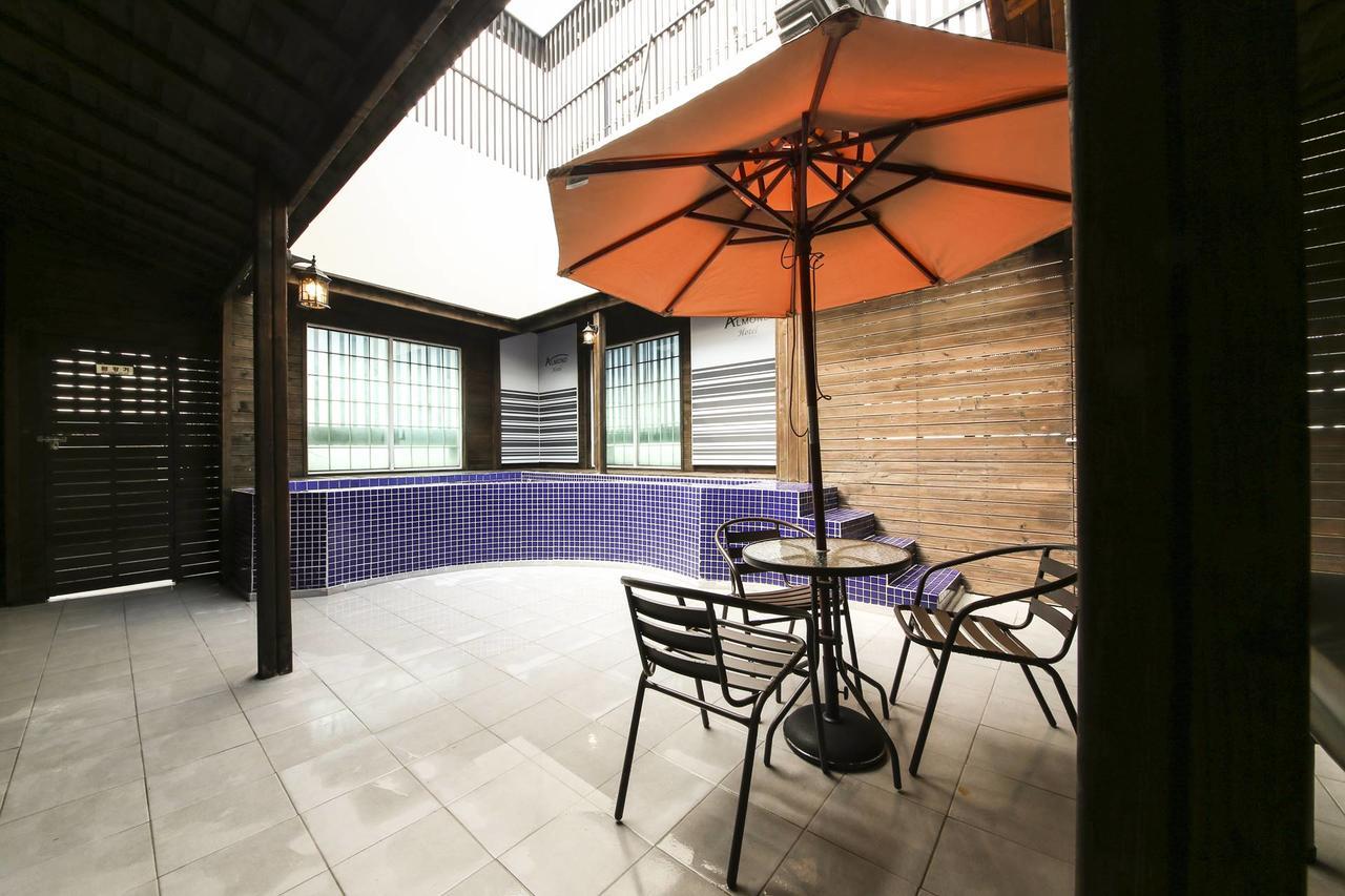 Almond Hotel Gupo Station Busan Exterior foto